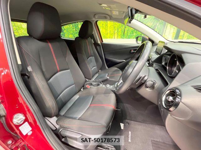 Mazda DEMIO 2014-11 6641482-7