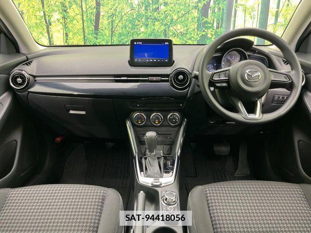 Mazda DEMIO 2017-08 6671180-1