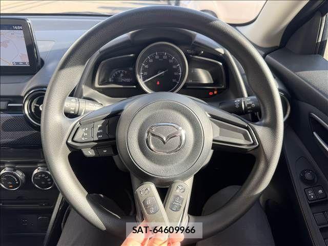 Mazda DEMIO 2019-02 6671178-17