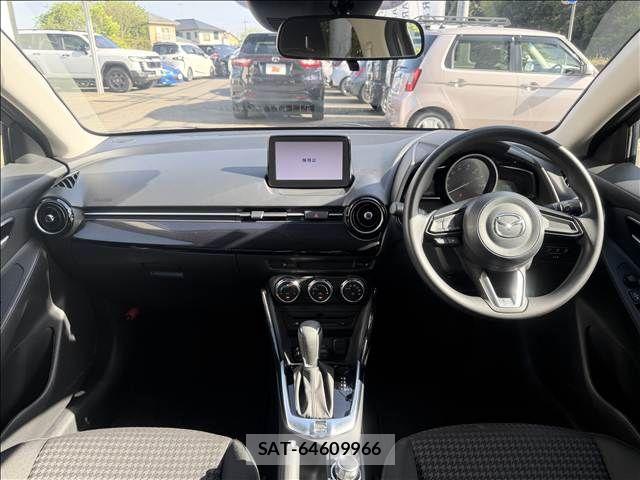 Mazda DEMIO 2019-02 6671178-1