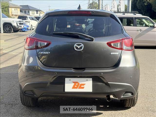Mazda DEMIO 2019-02 6671178-22