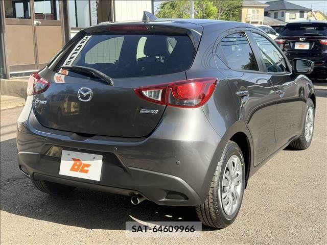 Mazda DEMIO 2019-02 6671178-23