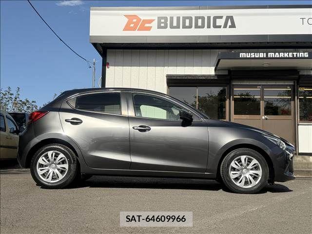 Mazda DEMIO 2019-02 6671178-6