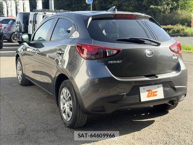 Mazda DEMIO 2019-02 6671178-7