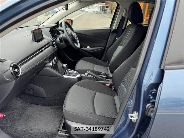 Mazda DEMIO 2018-05 6675738-16