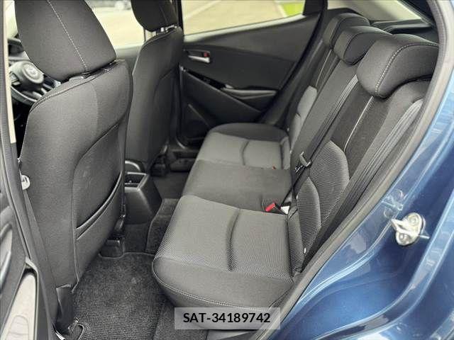 Mazda DEMIO 2018-05 6675738-18