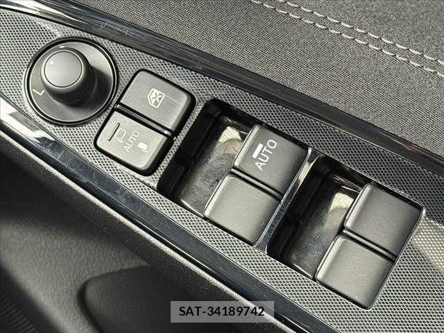 Mazda DEMIO 2018-05 6675738-27
