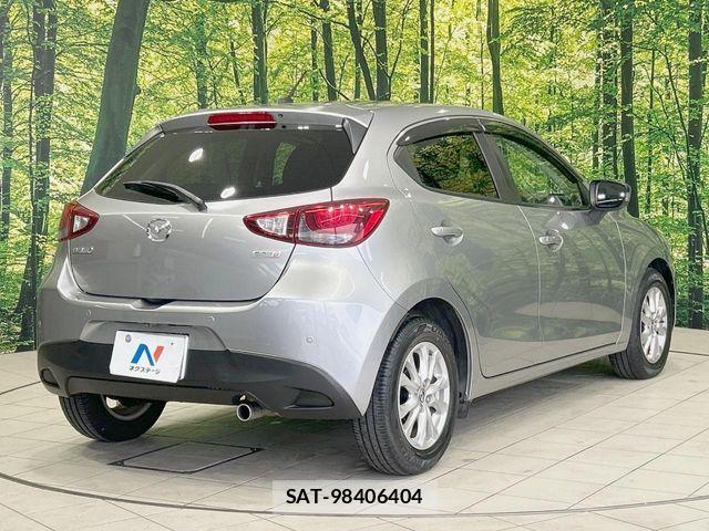 Mazda DEMIO 2016-04 6716055-16