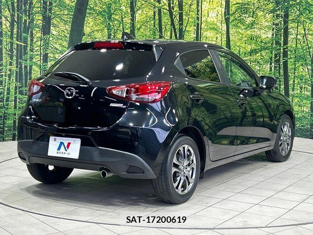 Mazda DEMIO 2017-03 6716050-16