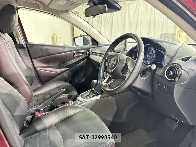 Mazda DEMIO 2016-12 6716053-8
