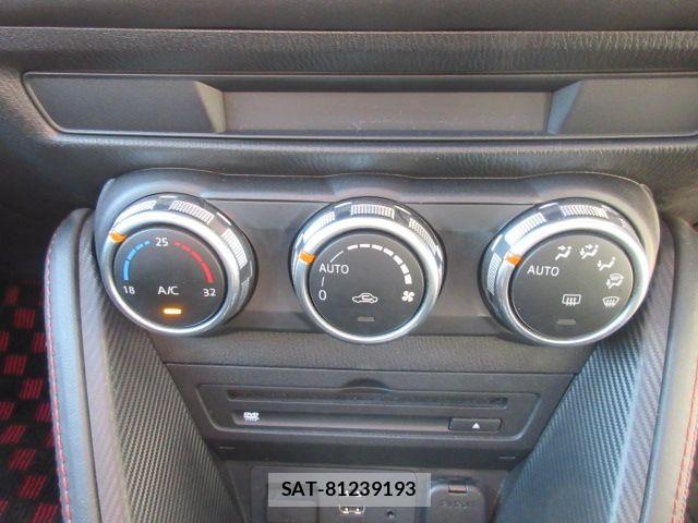 Mazda DEMIO 2015-05 6751391-14
