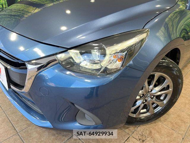 Mazda DEMIO 2017-07 6751388-11