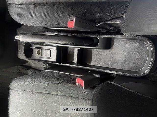 Mazda DEMIO 2013-11 6751392-14