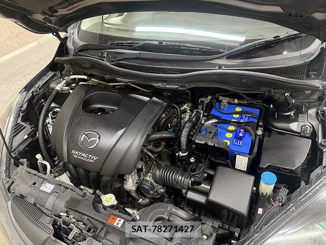 Mazda DEMIO 2013-11 6751392-18