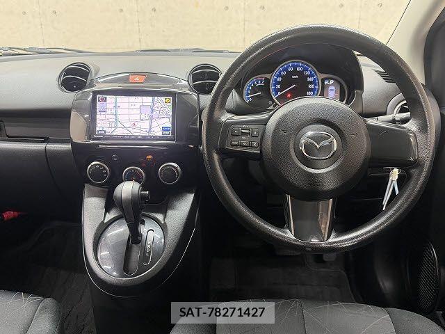 Mazda DEMIO 2013-11 6751392-1