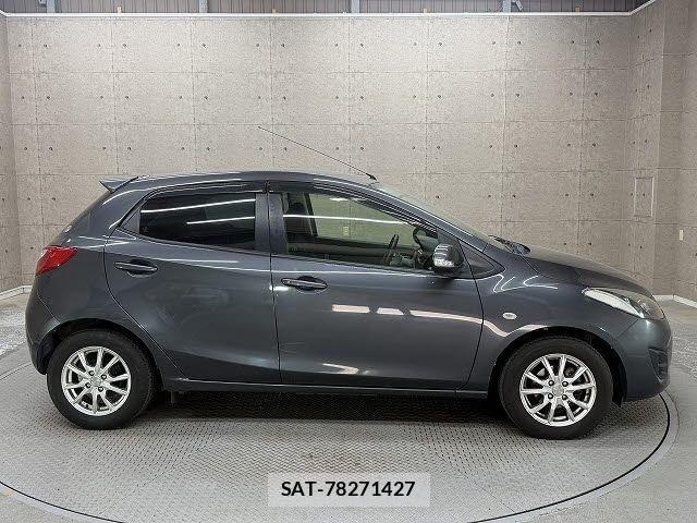 Mazda DEMIO 2013-11 6751392-5