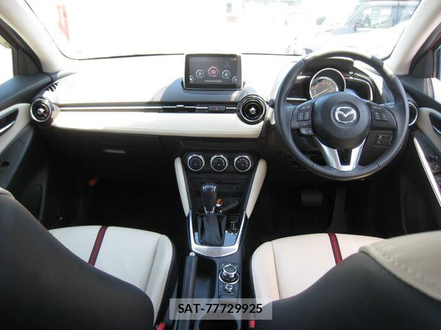 Mazda DEMIO 2014-11 6751390-15