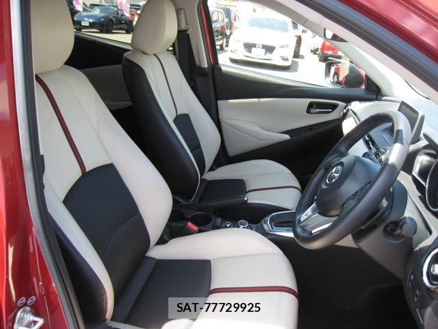 Mazda DEMIO 2014-11 6751390-16