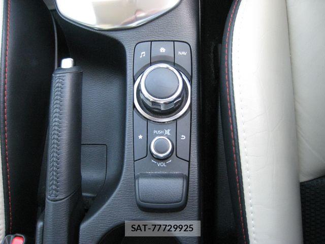 Mazda DEMIO 2014-11 6751390-7
