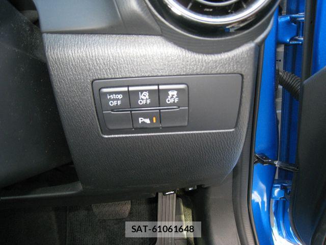 Mazda DEMIO 2017-05 6751378-8