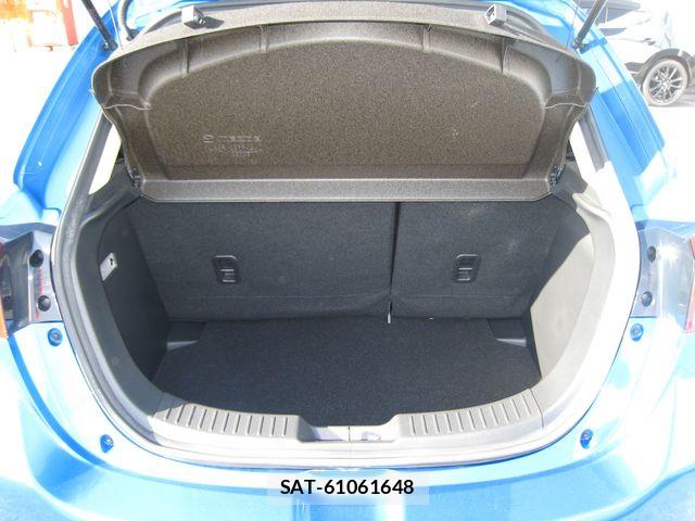 Mazda DEMIO 2017-05 6751378-23
