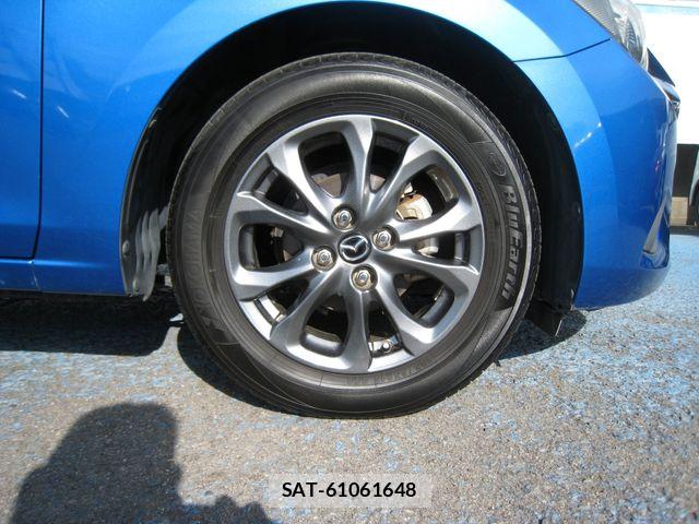 Mazda DEMIO 2017-05 6751378-26