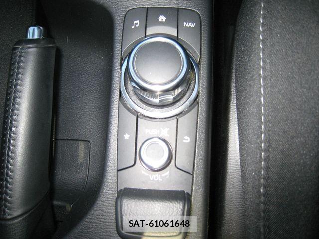 Mazda DEMIO 2017-05 6751378-7