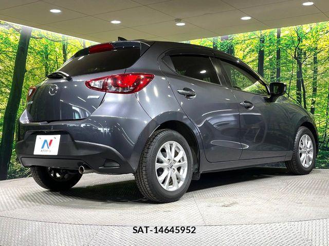 Mazda DEMIO 2016-03 6814724-16