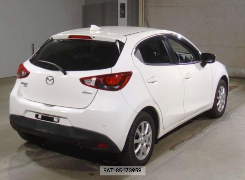 Mazda DEMIO 2019-03 6886432-1