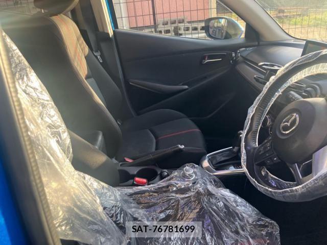 Mazda DEMIO 2015-03 6904432-14