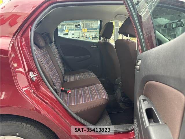 Mazda DEMIO 2014-03 6904418-18
