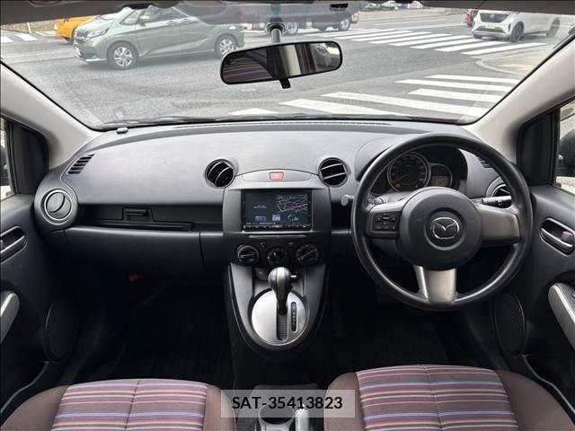 Mazda DEMIO 2014-03 6904418-1