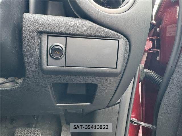Mazda DEMIO 2014-03 6904418-23