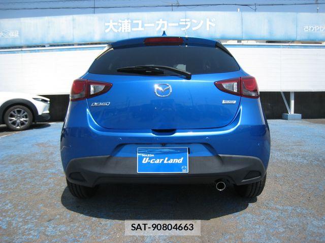 Mazda DEMIO 2017-09 6904394-15