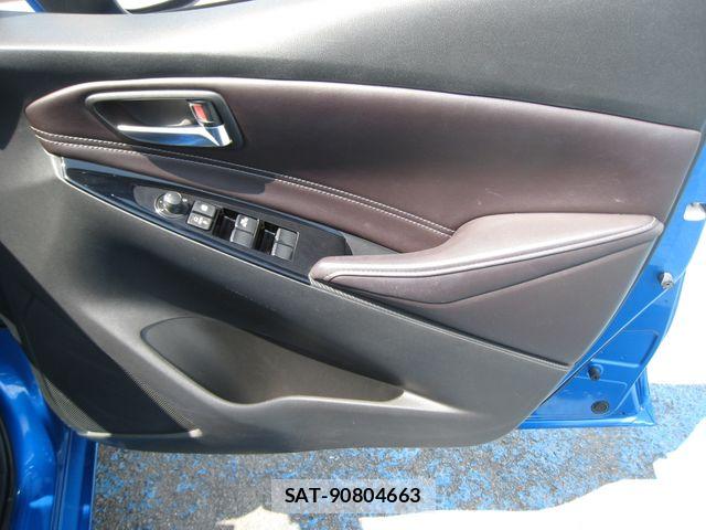 Mazda DEMIO 2017-09 6904394-24