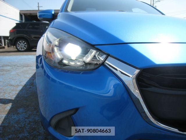 Mazda DEMIO 2017-09 6904394-26