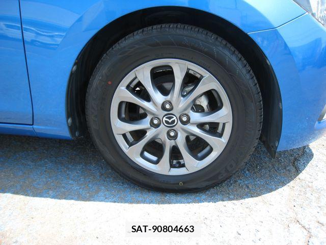 Mazda DEMIO 2017-09 6904394-29