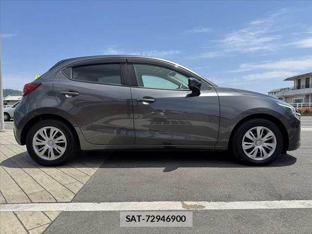Mazda DEMIO 2017-07 6904399-11