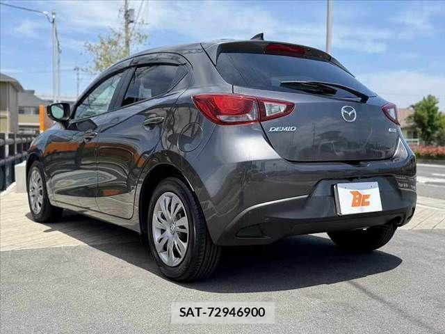 Mazda DEMIO 2017-07 6904399-12