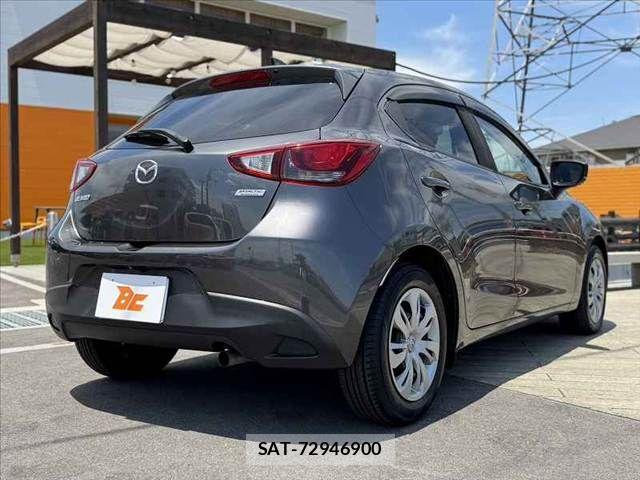 Mazda DEMIO 2017-07 6904399-14