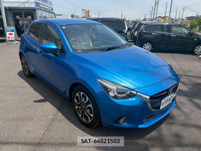Mazda DEMIO 2015-03 6904411-16
