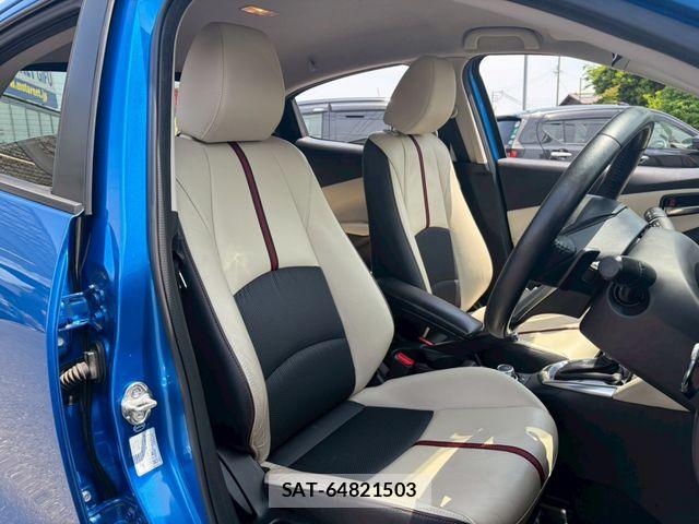 Mazda DEMIO 2015-03 6904411-26