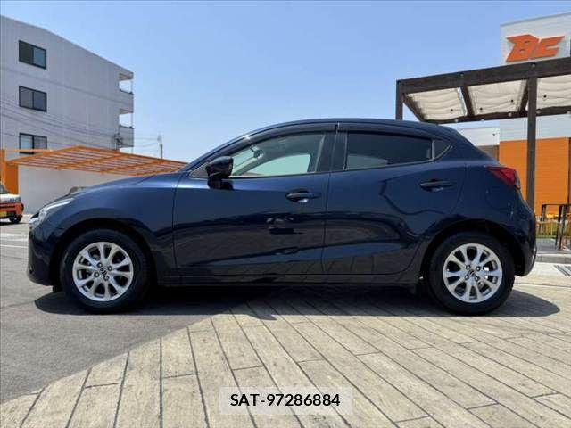 Mazda DEMIO 2014-10 6904406-10