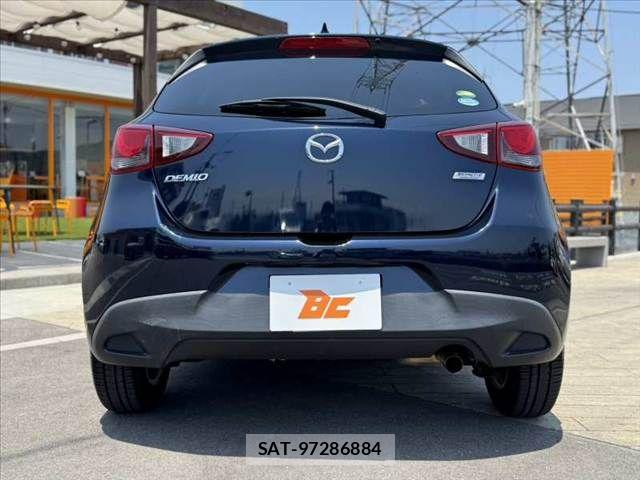 Mazda DEMIO 2014-10 6904406-13