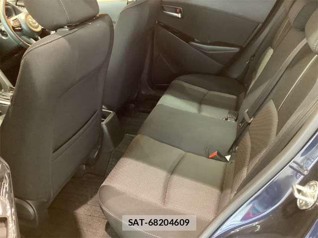 Mazda DEMIO 2018-01 6904396-14
