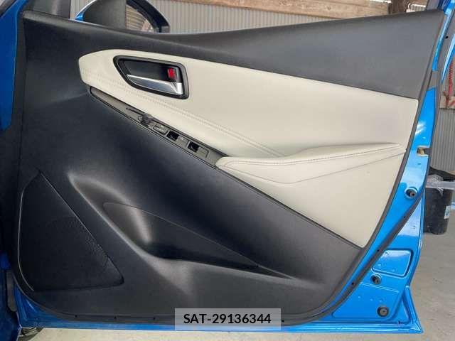 Mazda DEMIO 2017-03 6904391-13