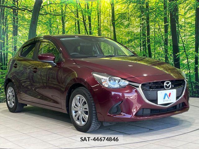 Mazda DEMIO 2018-08 6904395-15