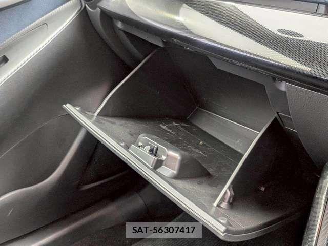 Mazda DEMIO 2015-04 6904403-10