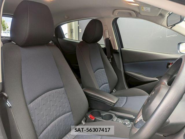 Mazda DEMIO 2015-04 6904403-13