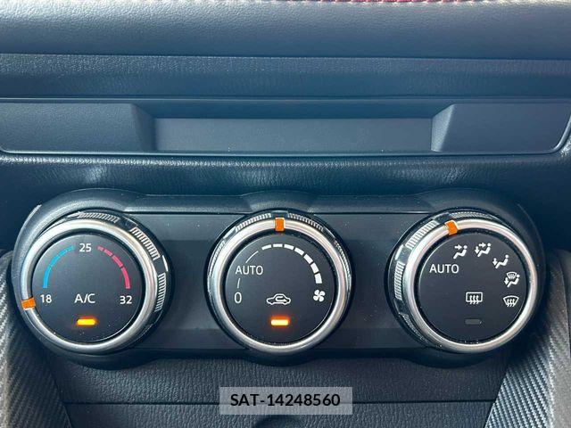 Mazda DEMIO 2015-01 6904410-11